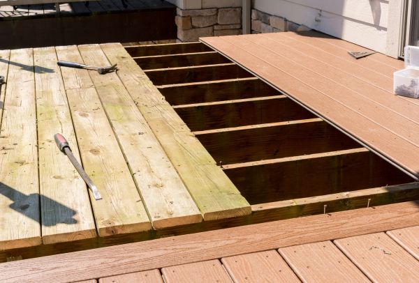 Cost of Deck Floor Replacement in Costa Mesa