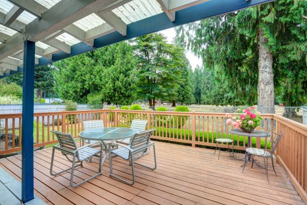 Deck Carpentry Service in Costa Mesa